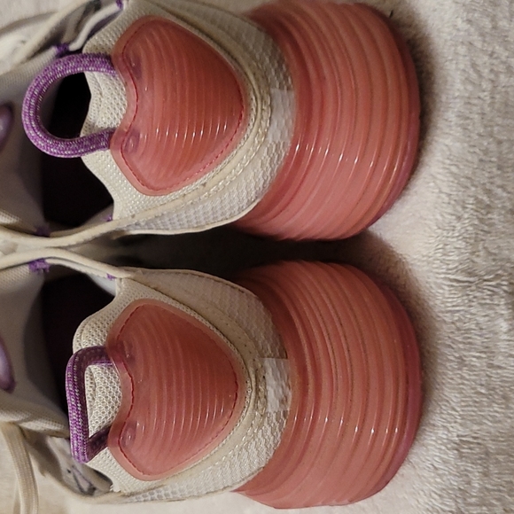 Nike Air Max 2090 - Picture 4 of 8